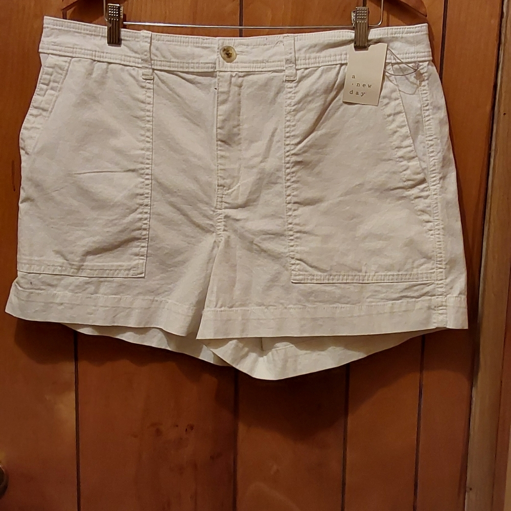 A new day Shorts Womens White  Cotton Blend Stretchy